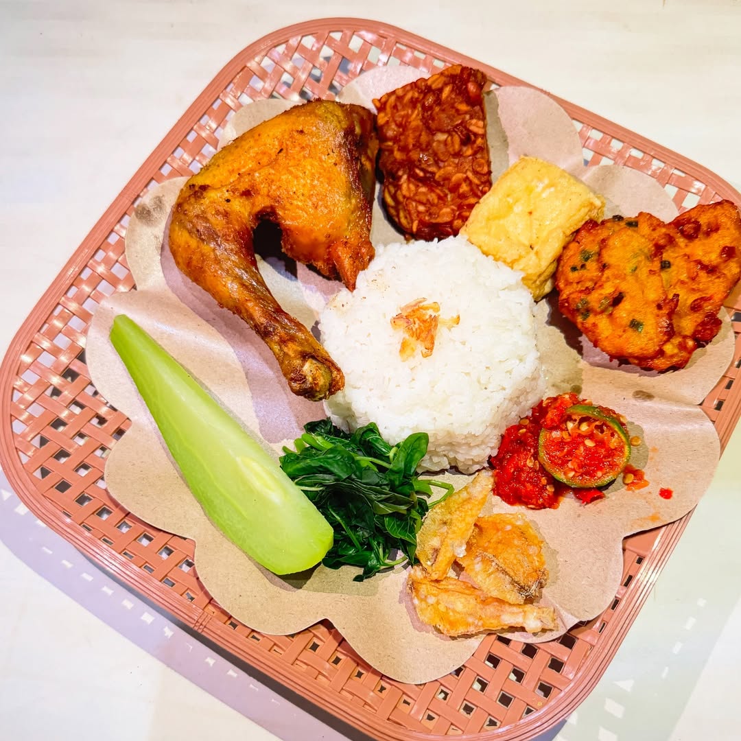 Nasi Tempong Ayam